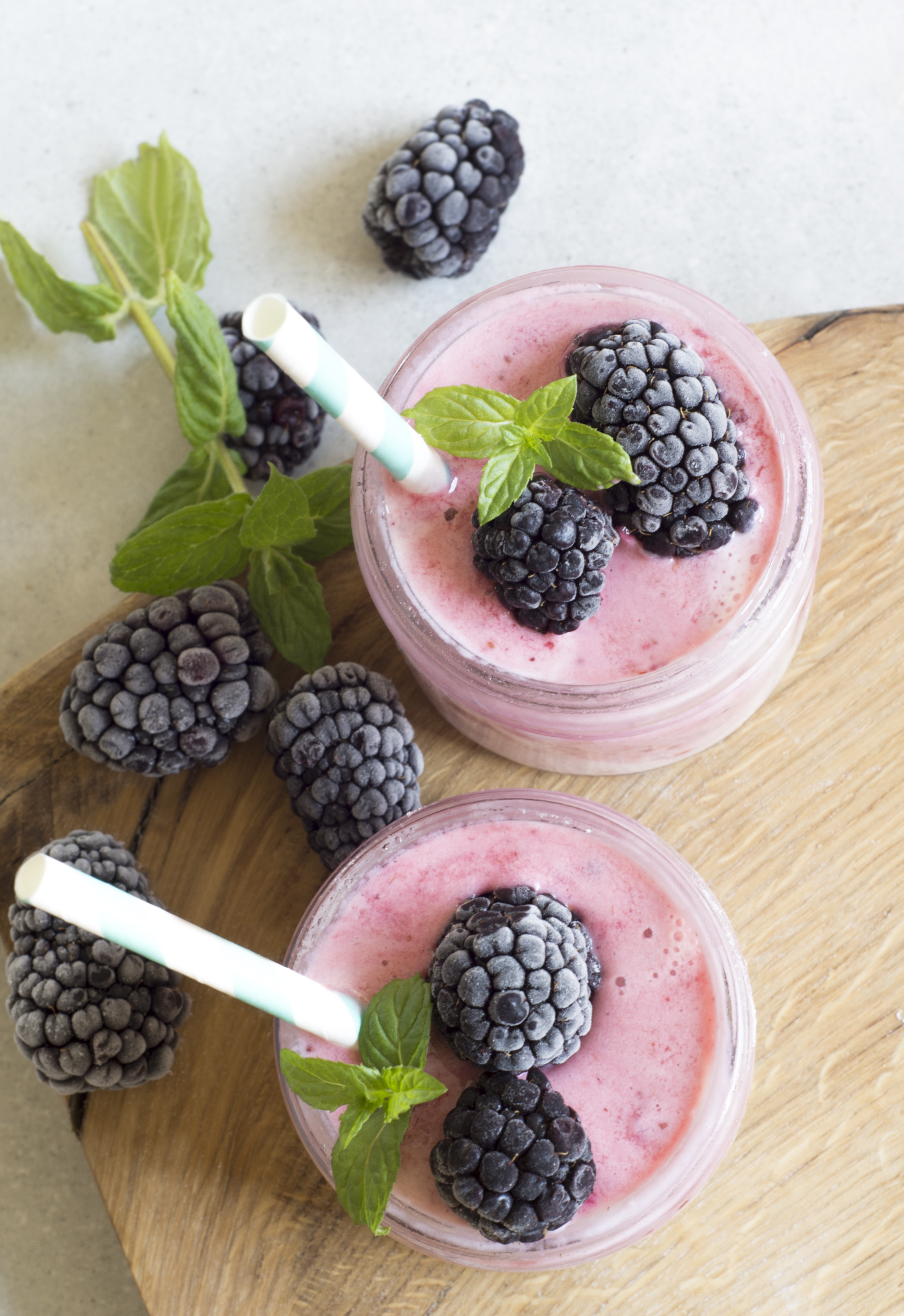 Blackberry Smoothie | A Plate of Tasty
